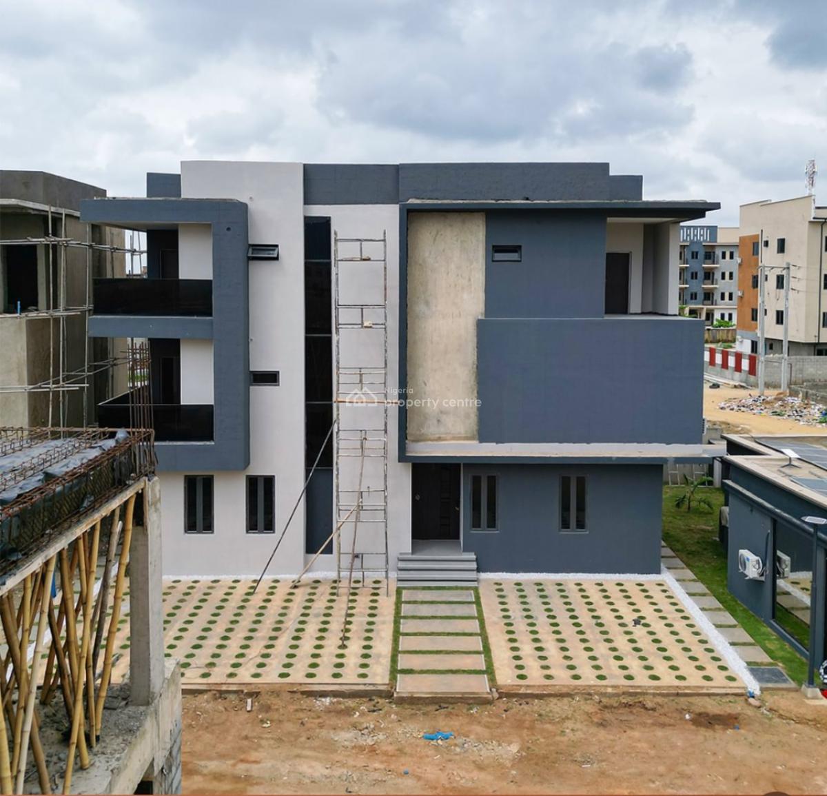 Brand New 5 Bedroom Detached Duplex With Bq