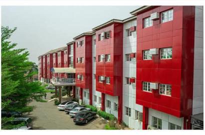 HOTEL FOR SALE Akan * 132 Luxury Rooms 5 separate event halls Accommodating ≥ 2000 event guest Swimming pool & equipped gym Restaurant and Wine Bar