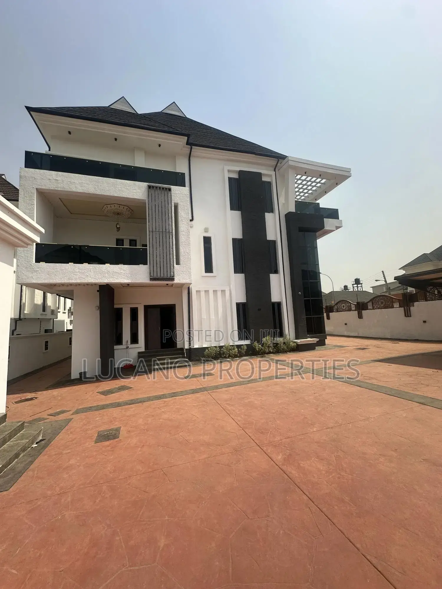 6bdrm Duplex in Guzape Main for sale
