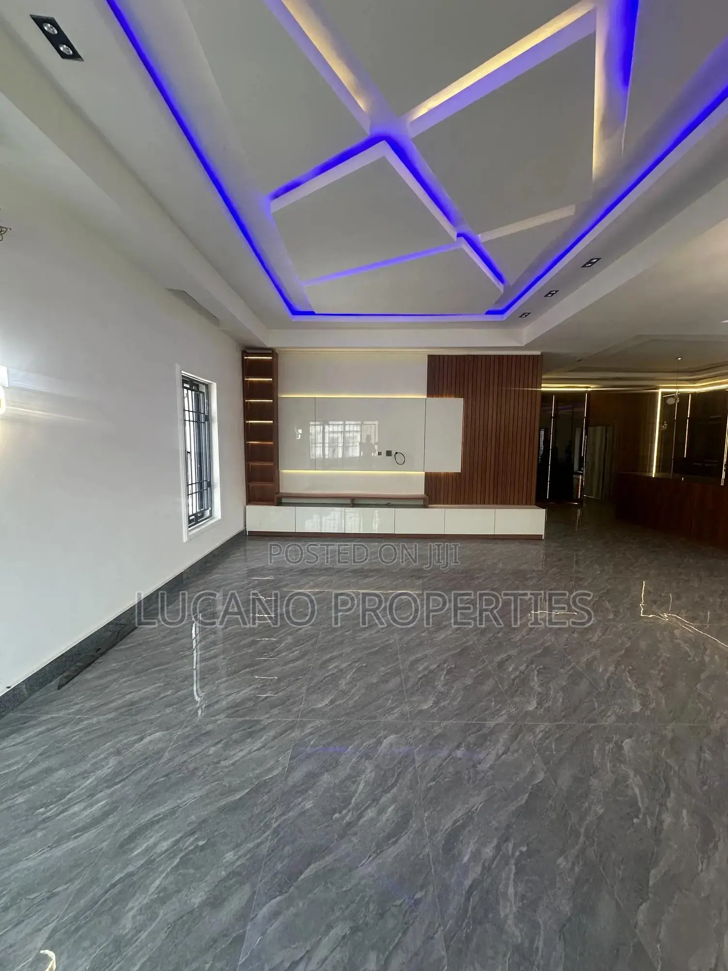 6bdrm Duplex in Guzape Main for sale