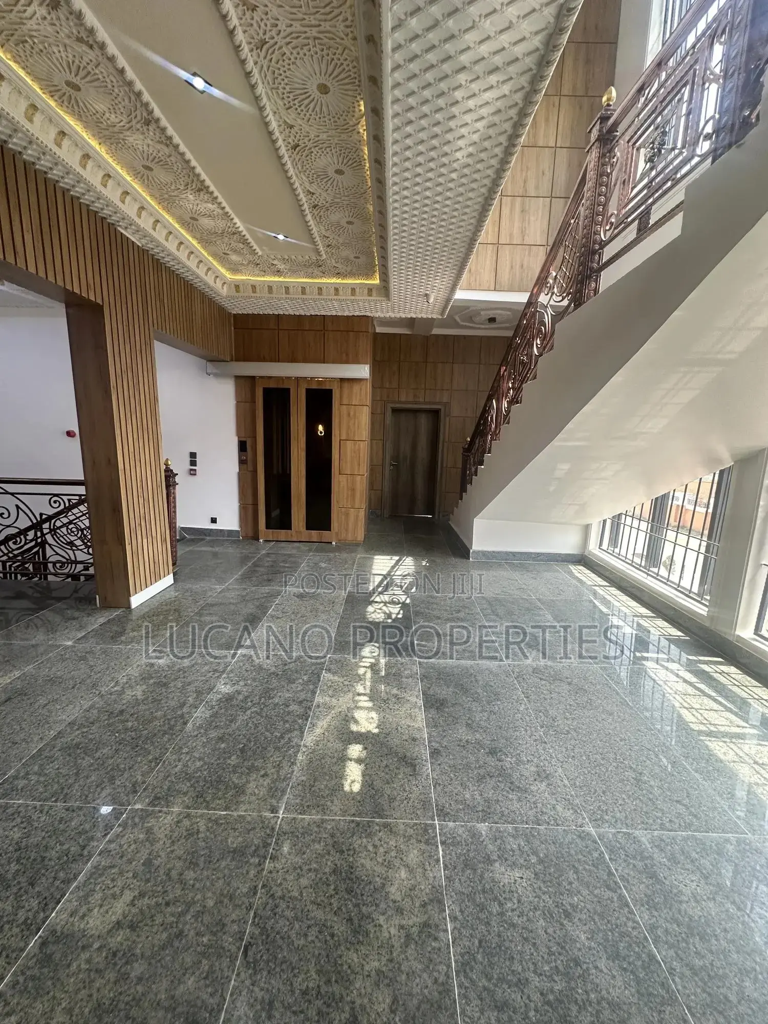 6bdrm Duplex in Guzape Main for sale
