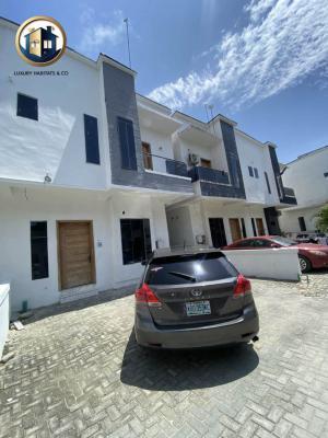 4 Bedrooms Semi Detached Duplex
