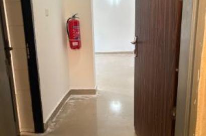 Spacious 2 Bedrooms Flat With Acs