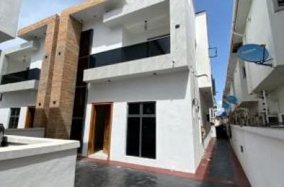 Luxury Spacious 4 Bedroom Semi Detached With Private Compound