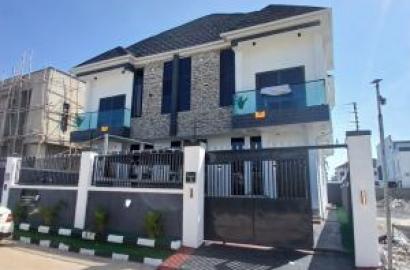 4 bedroom semi-detached duplex for sale
