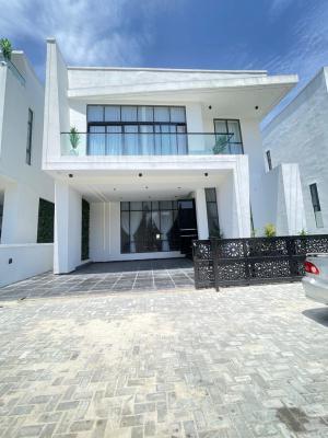 Modern 5 Bedroom Detached Duplex With Private Swimming Pool