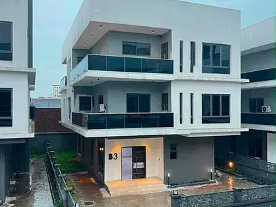 Detached duplex for sale  6 Bedroom Detached Duplex Ikoyi, Lagos