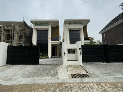 Detached duplex for sale  5 Bedroom Detached Duplex with Swimming Pool Chevron Tollgate, Lekki, Lagos