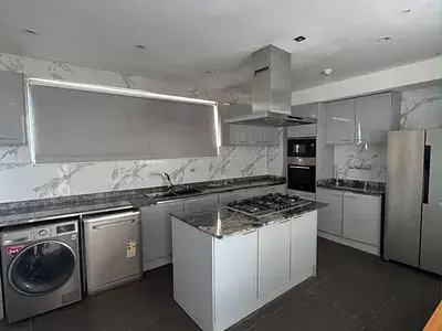 Terraced duplex for sale 4-Bedroom Penthouse with Boys' Quarters, Victoria Island (VI), Lagos