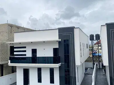 Detached duplex for sale  5 Bedroom Fully Detached Duplex Chevron, Lekki, Lagos