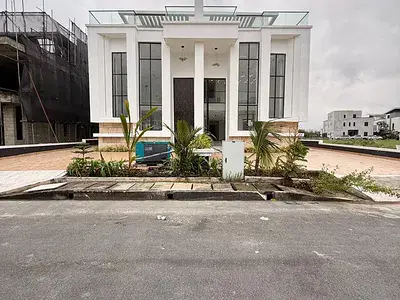 Semi-detached duplex for sale  5 Bedroom Semi-Detached Duplex with Pool Ikate, Lekki, Lagos