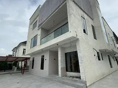 Detached duplex for sale  5 Bedroom Detached Duplex with Pool Osapa, Lekki, Lagos