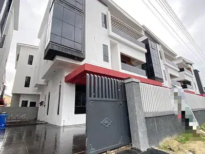 Detached duplex for sale  5-Bedroom Fully Detached Duplex Luxury 5-Bedroom Fully Detached Duplex with a Boys’ Quarters and Pool, Ologolo, Lekki, Lagos