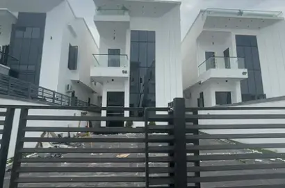 Detached duplex for sale  Distress 5 Bedroom Detached Duplex with Swimming Pool Chevron Drive, Chevron, Lekki, Lagos