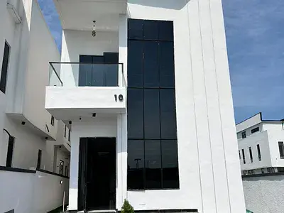 Detached duplex for sale  Distress 5 Bedroom Detached Duplex with Pool, BQ Limited Time Offer, Newly Built 5 Bedroom Home in an Estate, Chevron, Lekki, Lagos