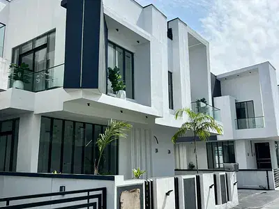 Detached duplex for sale  Modern Day 5 Bedroom Detached Duplex with BQ Aesthetically Pleasing Home Within a Prestigious Estate, Chevron, Lekki, Lagos
