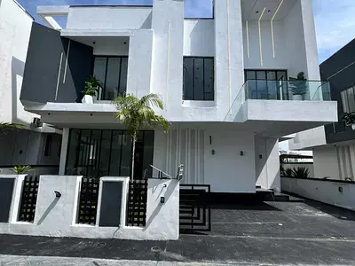 Detached duplex for sale  Modern Day 5 Bedroom Detached Duplex with BQ Aesthetically Pleasing Home Within a Prestigious Estate, Chevron, Lekki, Lagos