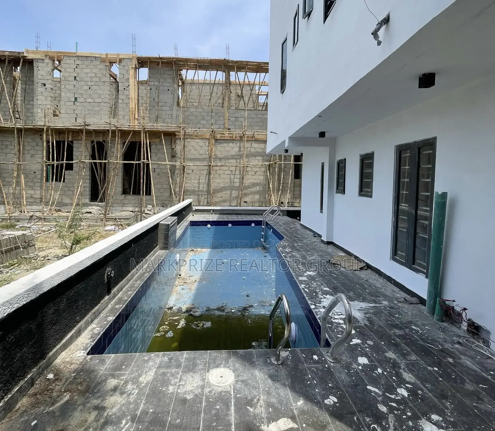 5bdrm Duplex in Lekki County Homes for sale