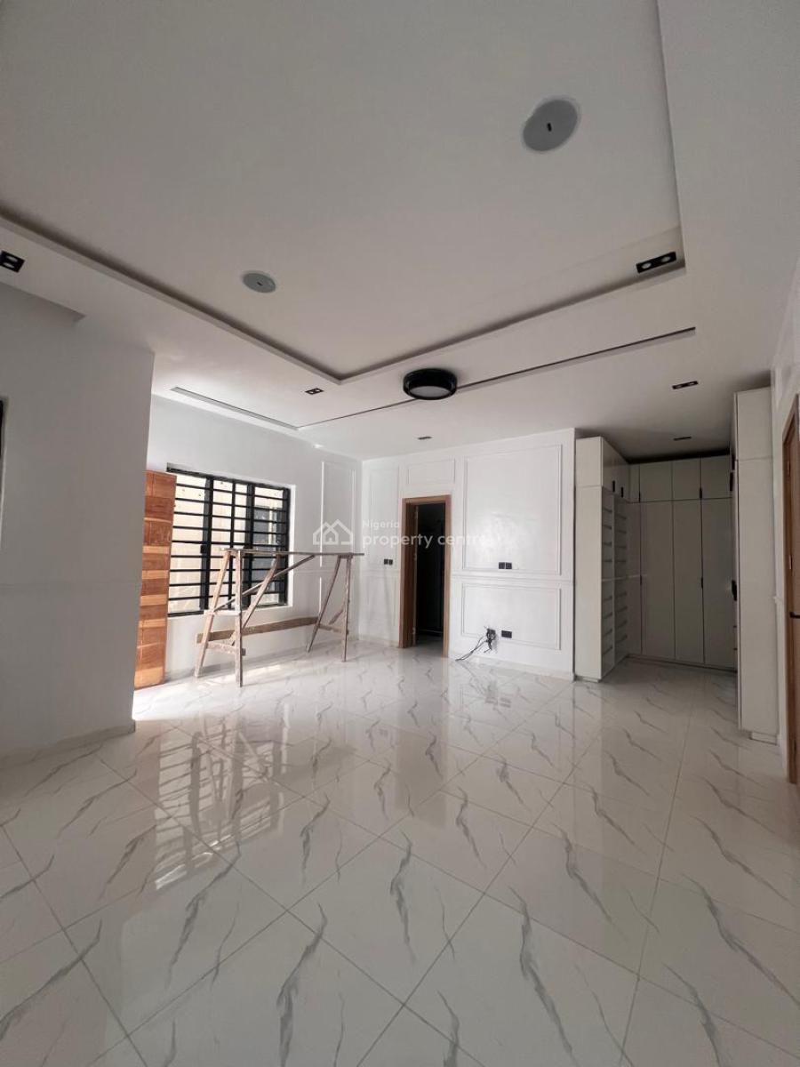 4 bedroom semi-detached duplex for sale
