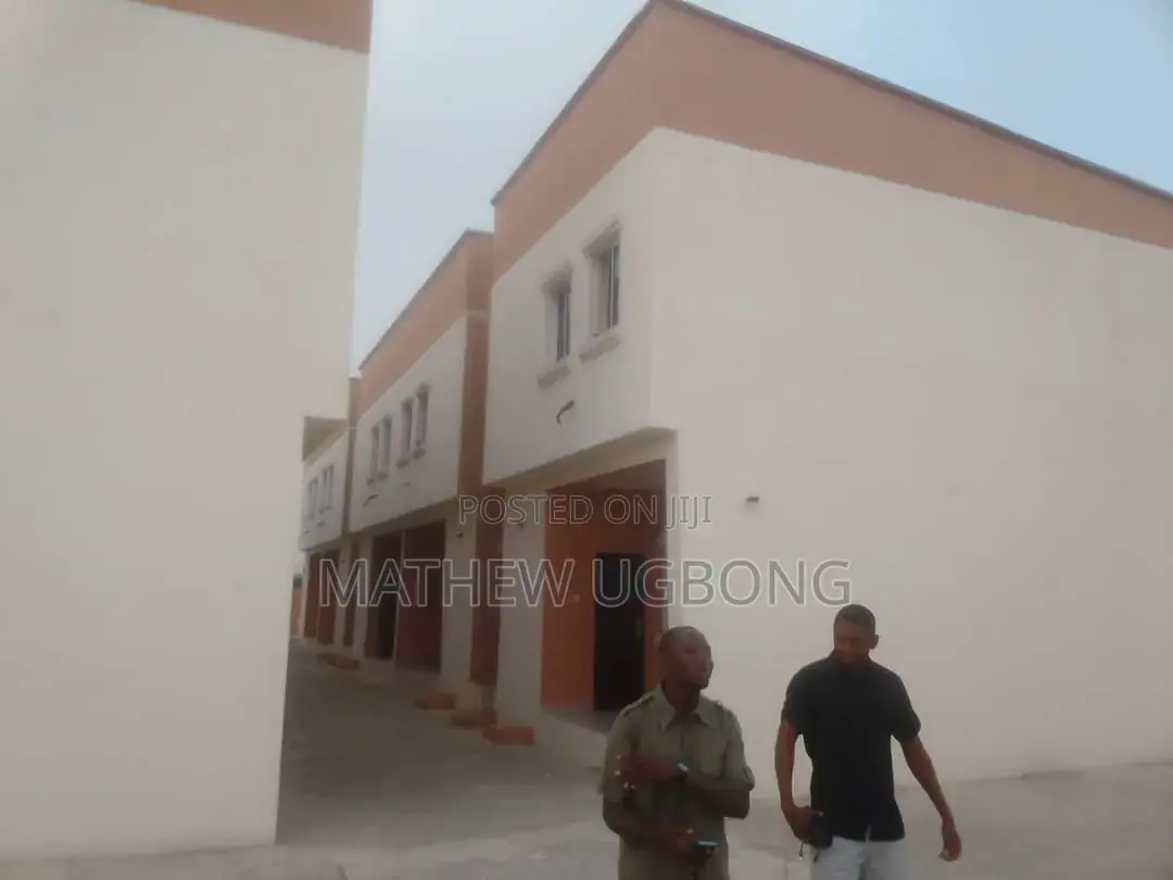 2bdrm Townhouse/Terrace in Oasis, Abijo for sale