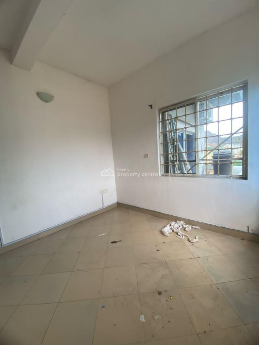 Self contain (single rooms) for rent