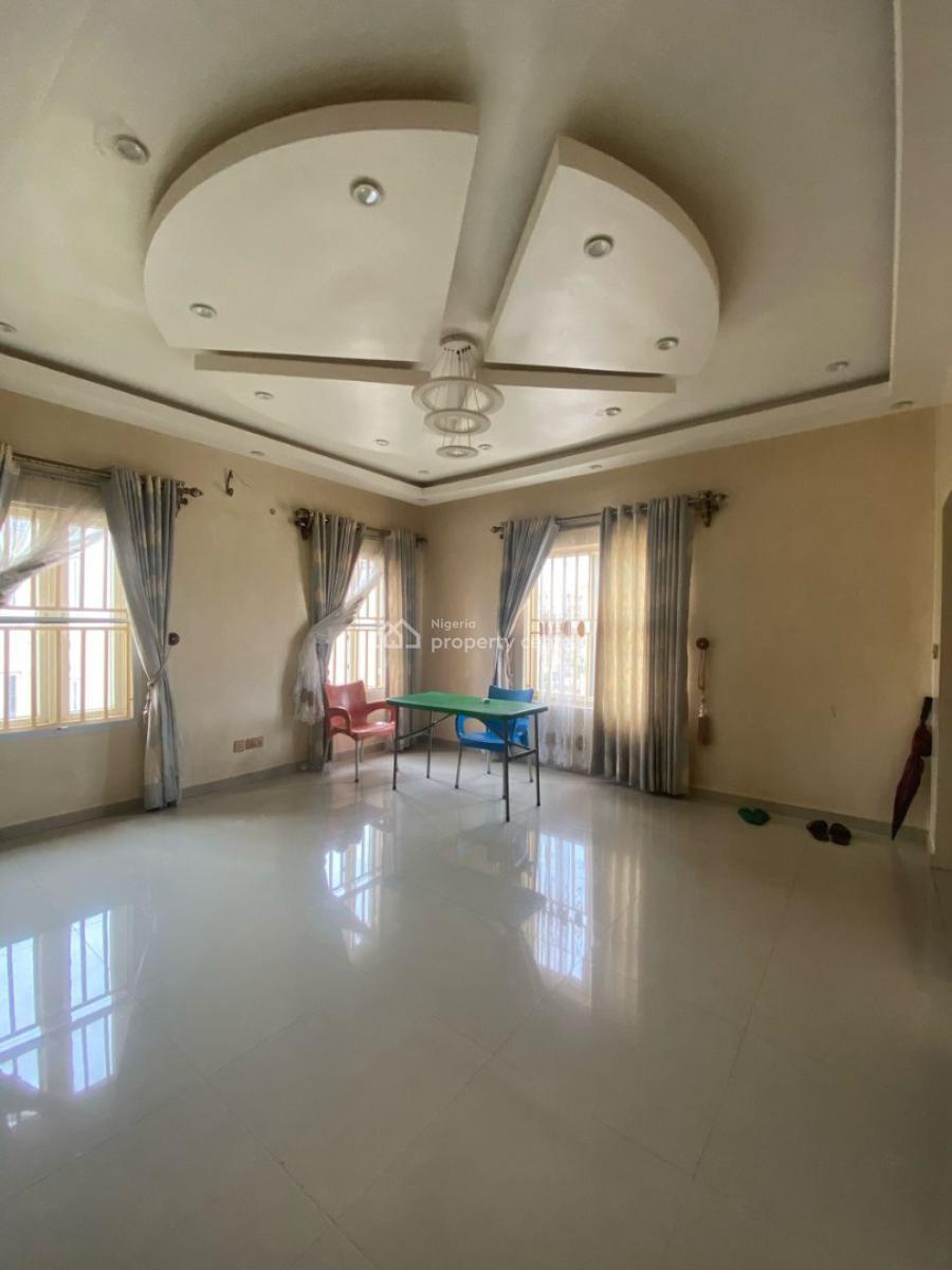 3 bedroom flat / apartment for sale
