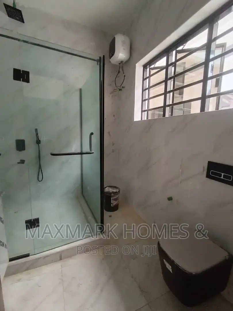 4bdrm Duplex in Orchid Road, Lekki for sale