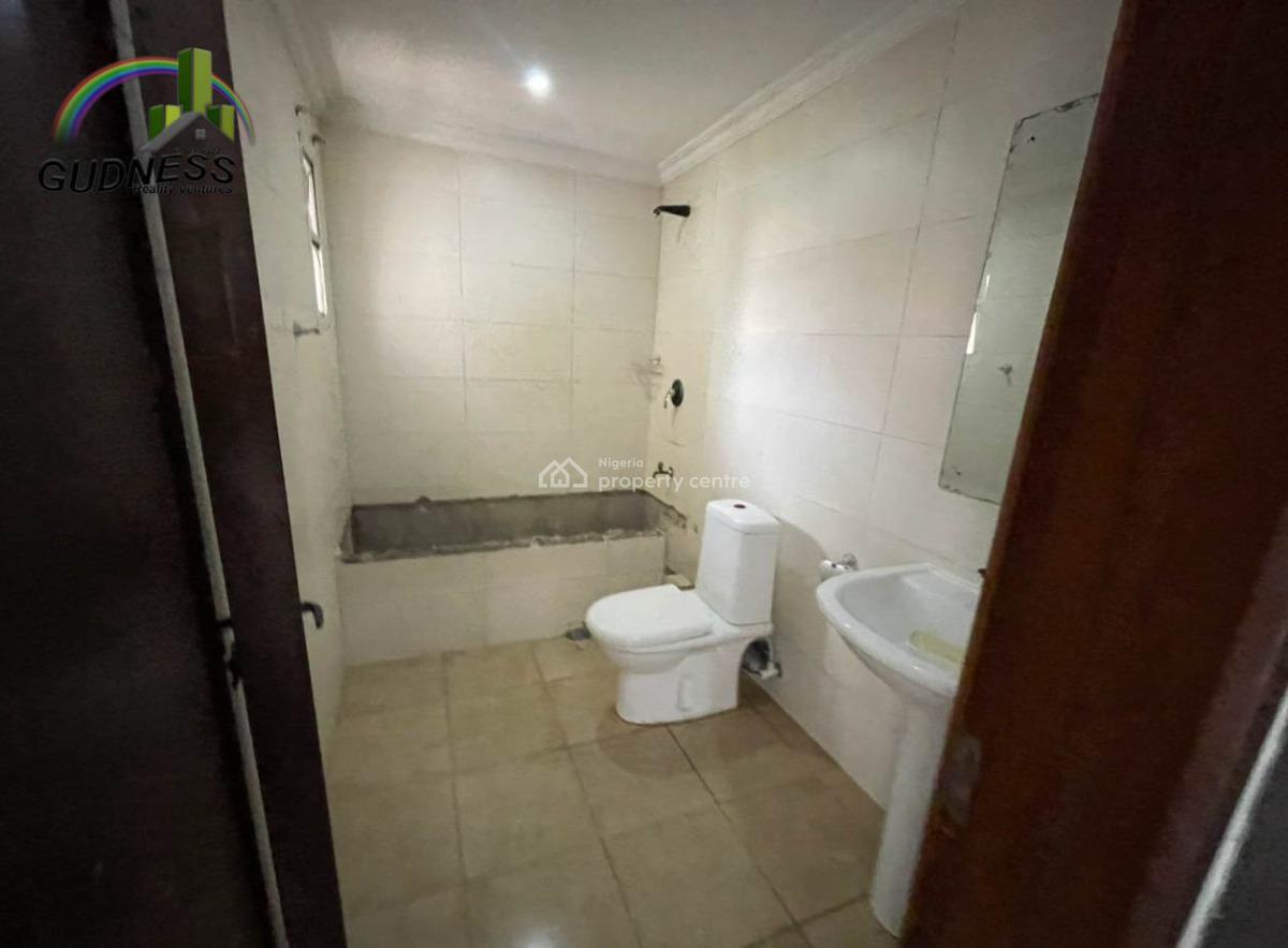 4 bedroom terraced duplex for sale