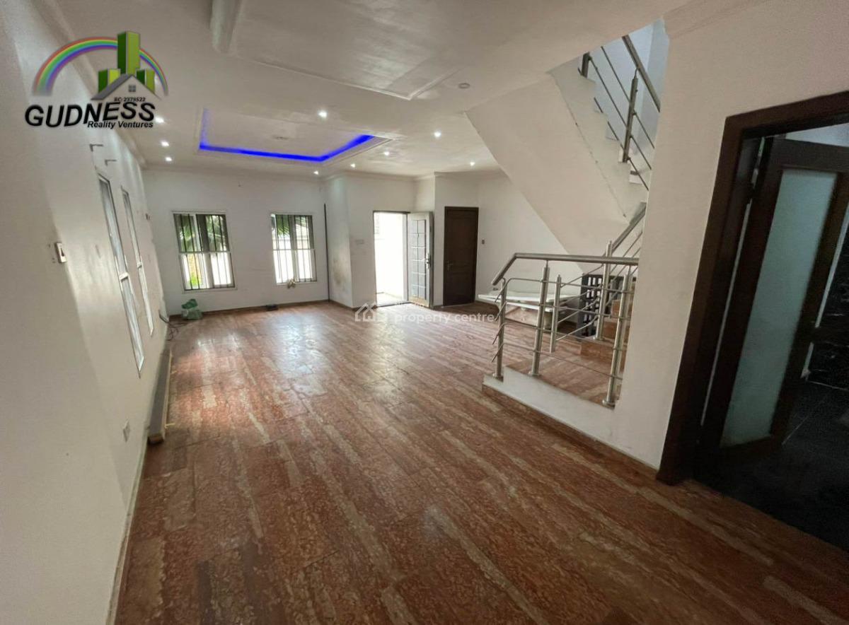 4 bedroom terraced duplex for sale