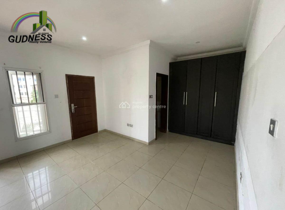4 bedroom terraced duplex for sale
