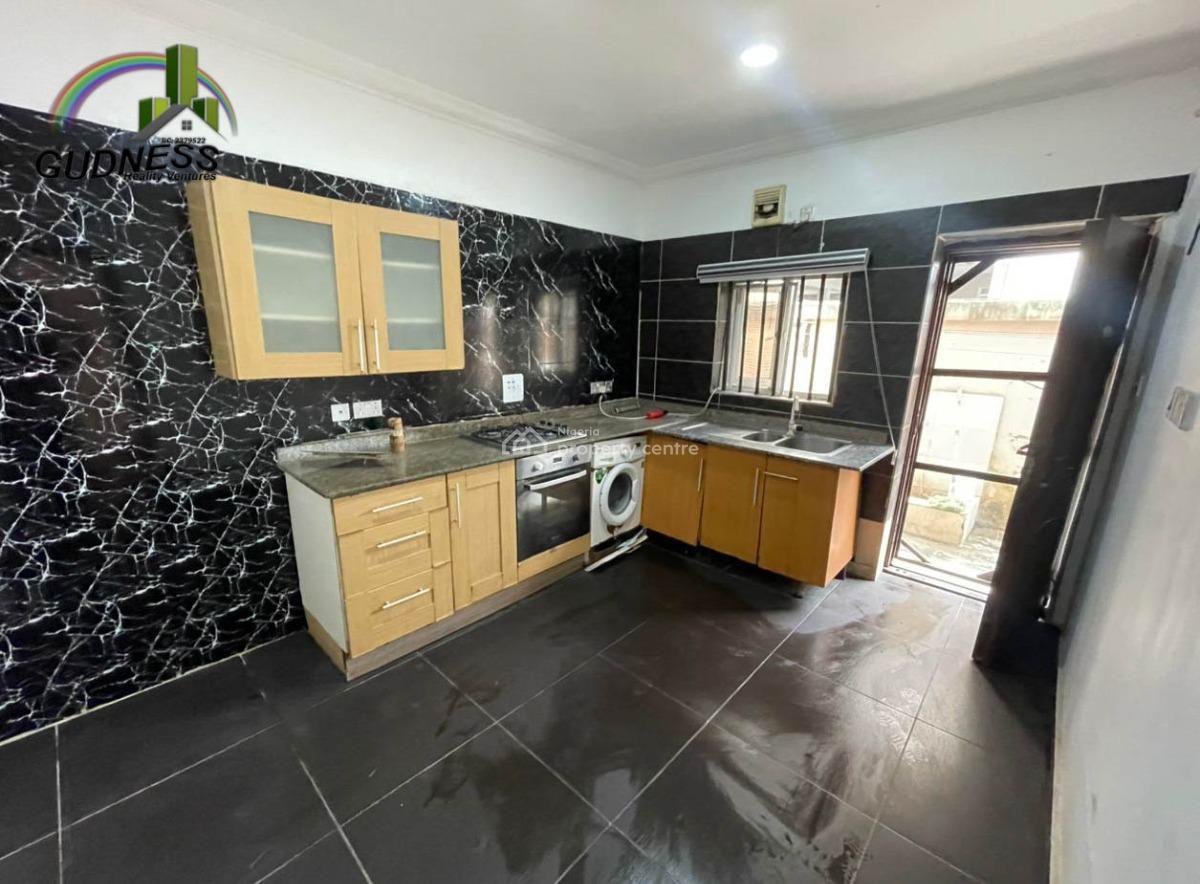 4 bedroom terraced duplex for sale
