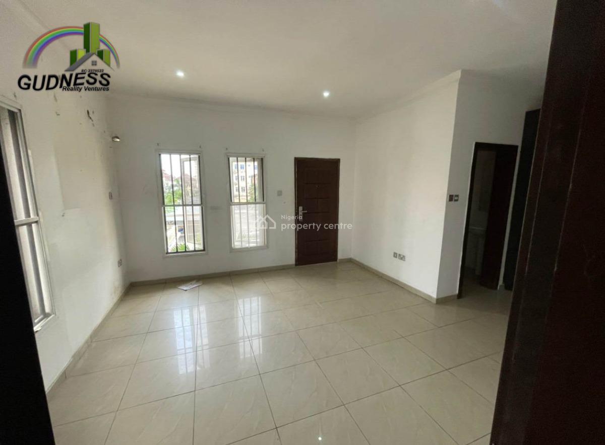 4 bedroom terraced duplex for sale