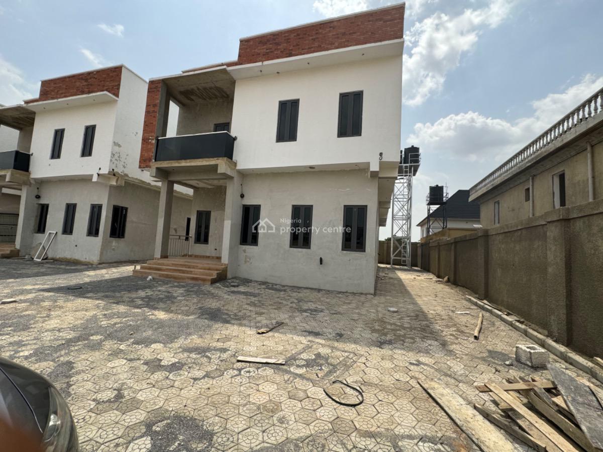 Solid Built 5 Bedroom Fully Detached Duplex In A Serene Environment