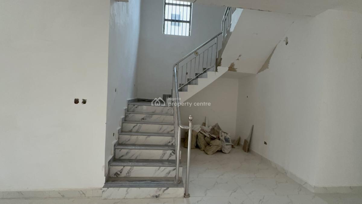 Solid Built 5 Bedroom Fully Detached Duplex In A Serene Environment