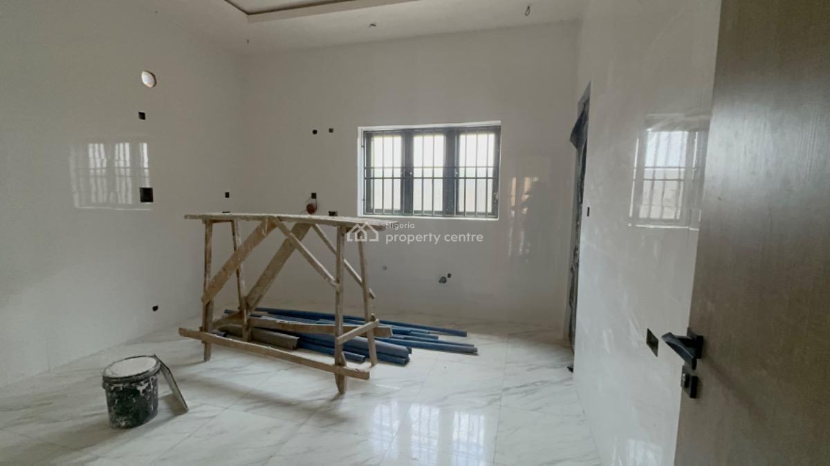 Solid Built 5 Bedroom Fully Detached Duplex In A Serene Environment