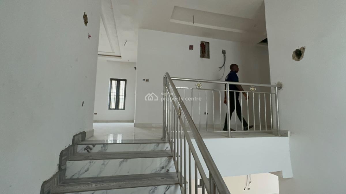 Solid Built 5 Bedroom Fully Detached Duplex In A Serene Environment