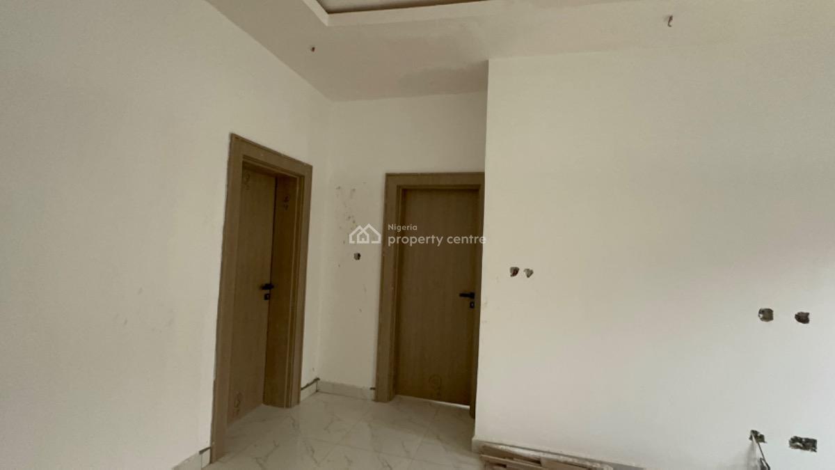 Solid Built 5 Bedroom Fully Detached Duplex In A Serene Environment