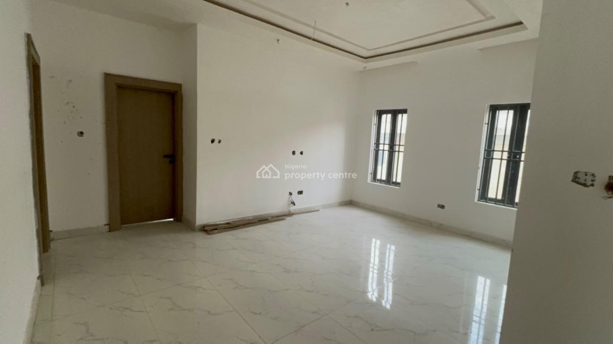 Solid Built 5 Bedroom Fully Detached Duplex In A Serene Environment