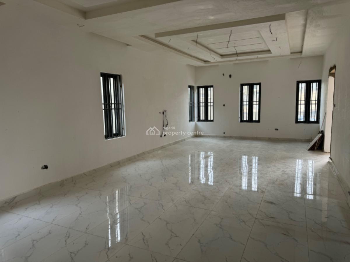 Solid Built 5 Bedroom Fully Detached Duplex In A Serene Environment