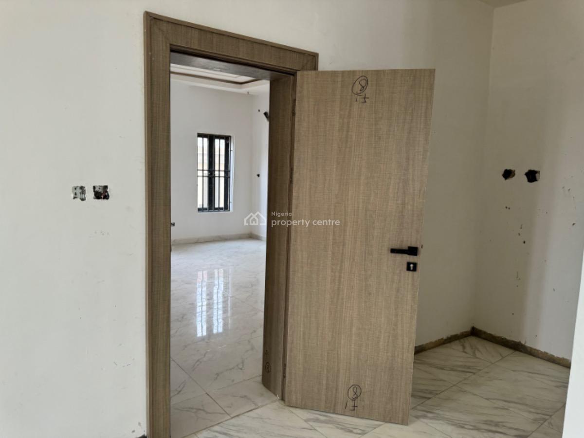 Solid Built 5 Bedroom Fully Detached Duplex In A Serene Environment
