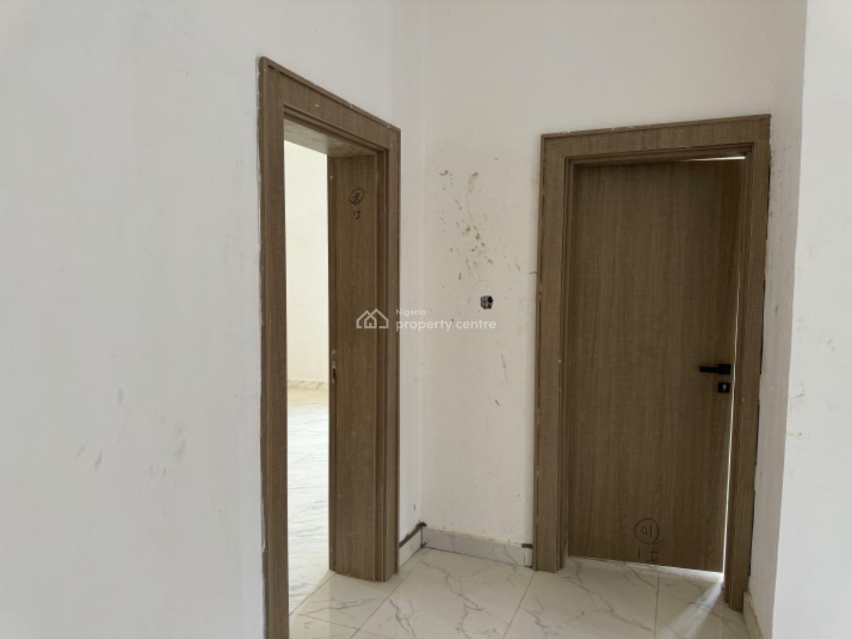 Solid Built 5 Bedroom Fully Detached Duplex In A Serene Environment