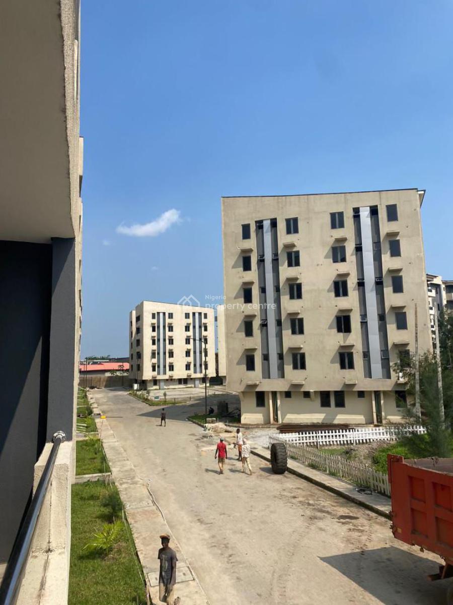 Luxury 2 Bedroom Apartments In A Serene Estate
