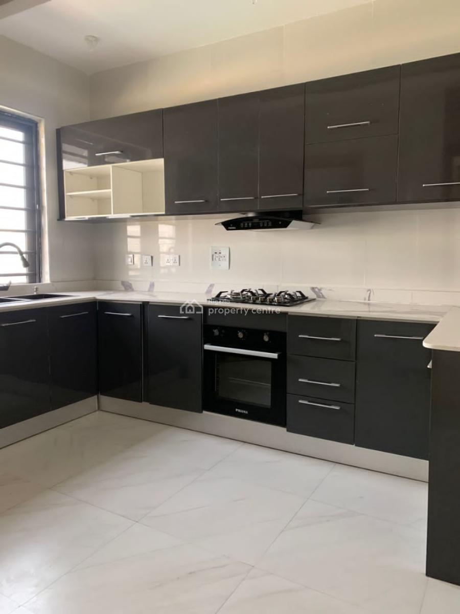 5 bedroom terraced duplex for sale