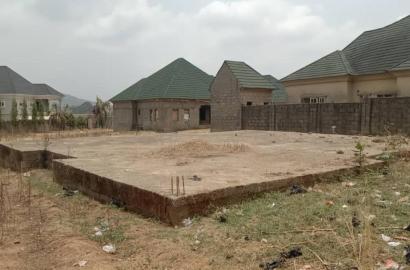 I have an estate plot with DPC already for 3bedroom.  AT Sabon Gida   C of O