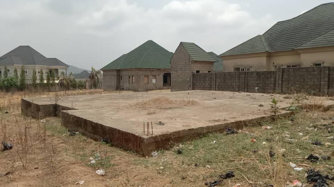 I have an estate plot with DPC already for 3bedroom.  AT Sabon Gida   C of O