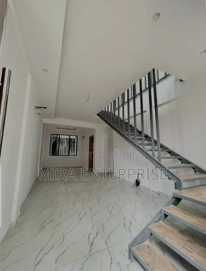 4bdrm Duplex in Agungi, Lekki for rent