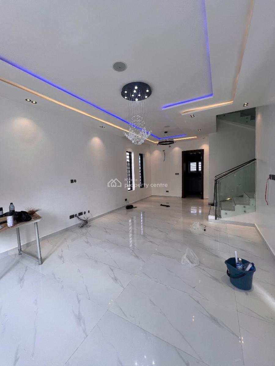 5 bedroom detached duplex for sale
