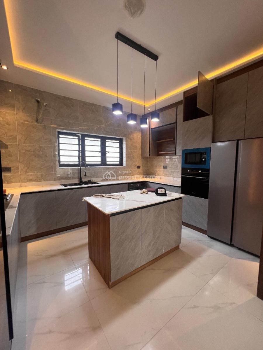 5 bedroom detached duplex for sale