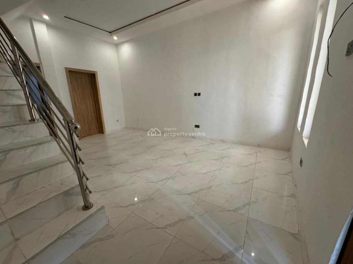 3 bedroom terraced duplex for sale