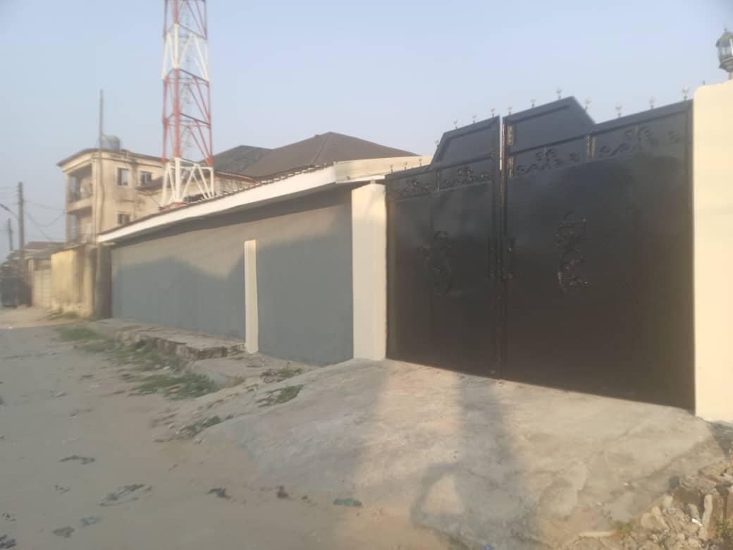 8 Units Mini Flat inside Glover Road (A room and Parlor apartment) close to the express FOR SALE